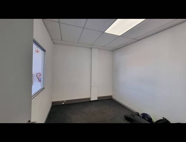 1,223M² WAREHOUSE TO LET IN GLEN MARAIS
